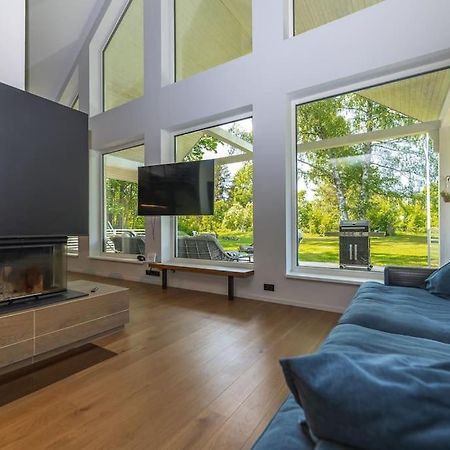 Modern Villa With Sauna & Hot Tub Hiiumaa Exterior foto