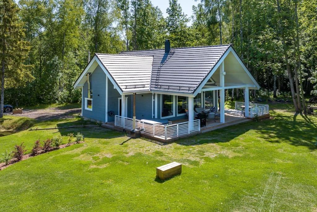 Modern Villa With Sauna & Hot Tub Hiiumaa Exterior foto